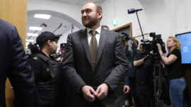 Corruption of Top Officials Signals Government’s Overall Decay, Majority of Russians Say