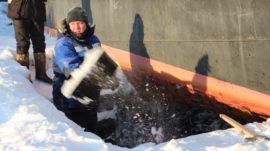 Siberian Freighters Forced to Defreeze Ships in Minus 50 C