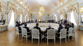 98 Russian Billionaires Hold More Wealth Than Russians’ Combined Savings