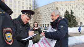Eight More Activists Detained in Northern Russia Following Landfill Protests