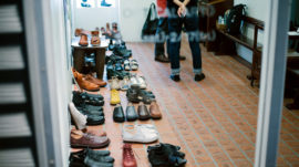 Official Poll Shows Russians Too Poor to Afford Shoes, Puzzling Kremlin