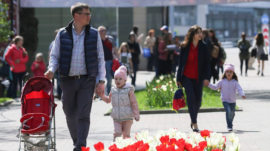 A Majority of Russian Families Have No Savings, Poll Says