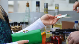 1 in 4 Russians Are Seeing Their Wallets Shrink – Poll