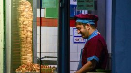 98% of Moscow’s Shawarma Joints Are Unsanitary, Consumer Watchdog Says