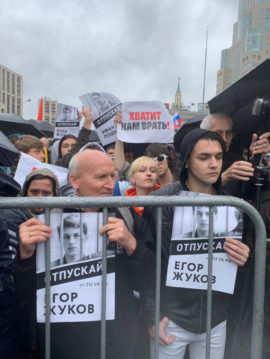 ‘A Number the Authorities Can’t Ignore’: Moscow Opposition Sees Record Protest Turnout Despite Crackdowns