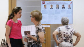 Russia Says Facebook, Google Must Ban Political Ads During Moscow Election
