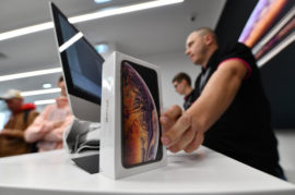 Russian iPhone User Sues Apple for Turning Him Gay