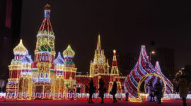 Moscow’s New Year Decorations Light Up the Winter Season