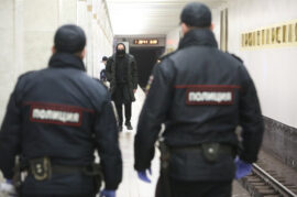 Moscow Cracks Down on Mask and Glove Violations
