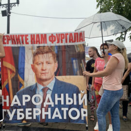 Russian Far East Protesters Turn Out by the Thousands as Crackdown Intensifies