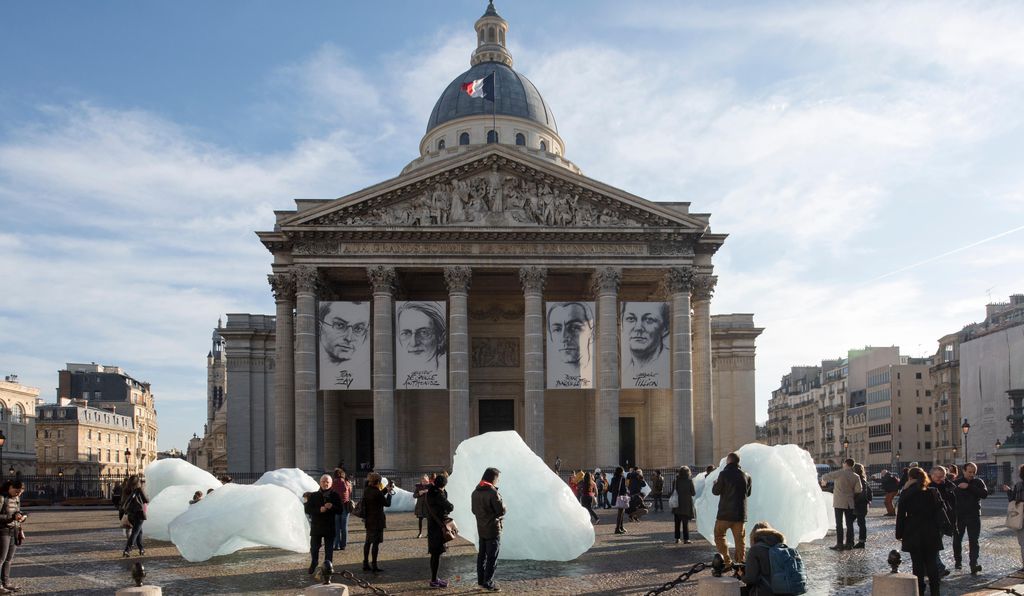 Ice Watch by Olafur Eliasson and Minik Rosing, Place du Panthéon, Paris, 2015