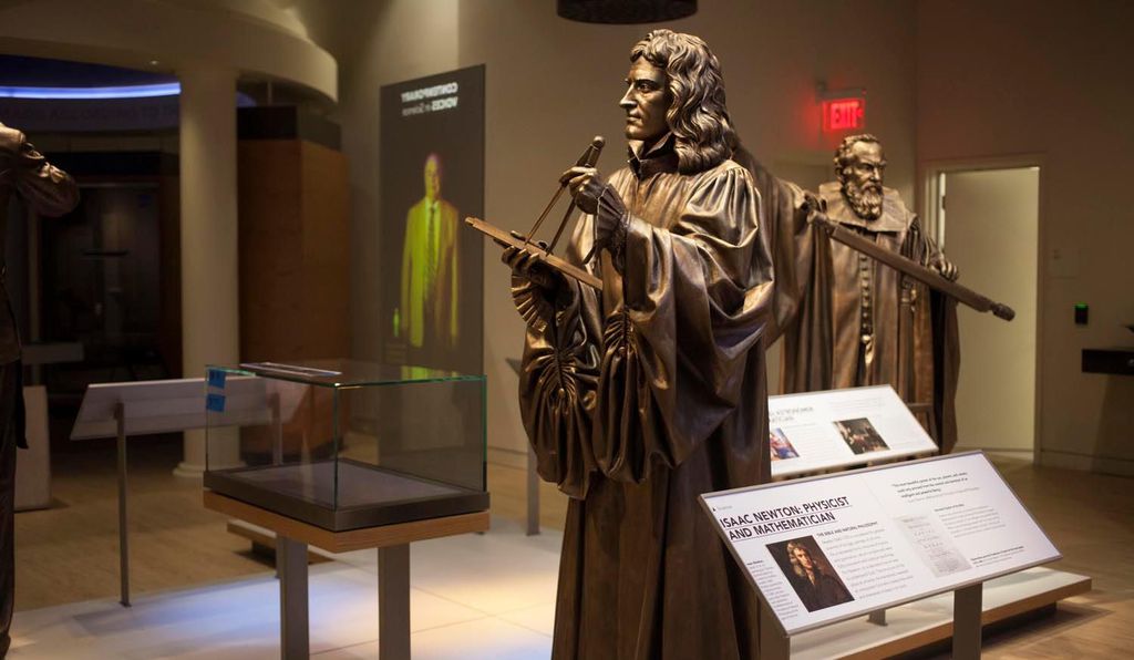 Sculptures of Isaac Newton and Galileo Galilei on display in the 