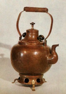 SBITENNIK. Second half of the 18th cent. (?) Nizhni-Novgorod Province Copper, patinated reddish-brown. Ht. 32 cm. State Museum of the Ethnography of the Peoples of the Russia