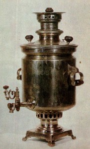 SAMOVAR. Early 20th cent. V. P. Pushkov's factory. Moscow Nickel-plated. Ht. 57 cm. State Museum of the Ethnography of the Peoples of the RUSSIA
