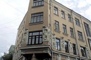 The most expensive house pre-revolutionary Moscow - hidden in the alleys of the Arbat.