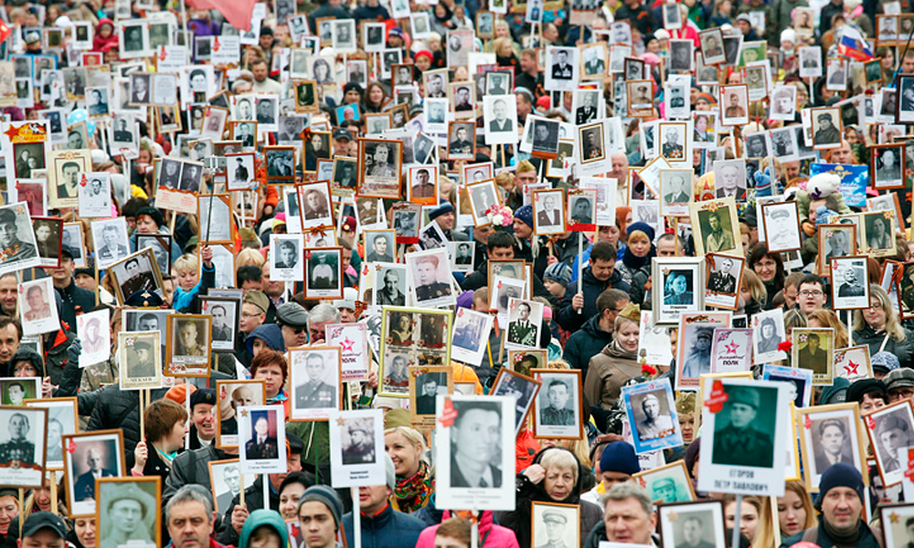 Kremlin puzzled by reports of ‘mandatory participation’ in Immortal Regiment march