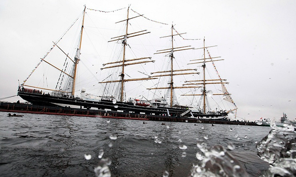 Russia’s legendary barque Kruzenshtern calls at Belgian port