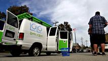 ‘Loads of Love’: Apple Engineer Converts Van Into Mobile Laundromat for Homeless