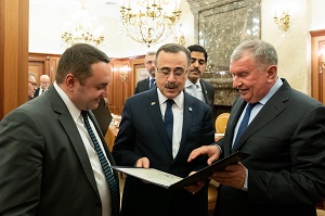 Igor Sechin holds working meeting with the CEO of Saudi Aramco Amin Nasser