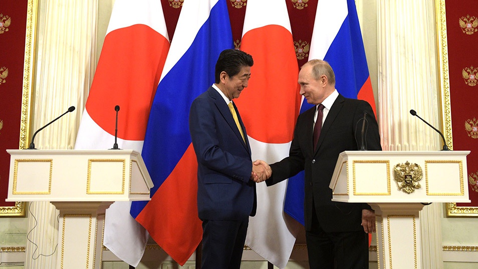 Putin Says Any Deal to End Land Row With Japan Needs Public Support