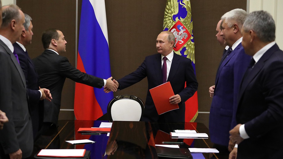 U.S. Sanctions Driving Russian Billionaires Into Putin’s Arms