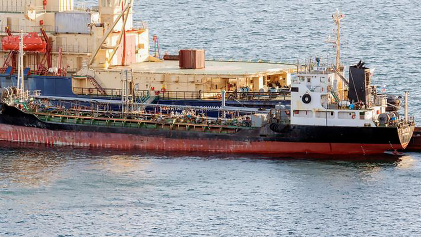 Despite Sanctions, Russian Tanker Supplied Fuel to North Korean Ship-Crew Members