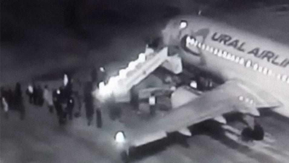 Plane Ladder Collapses in Siberia, Injuring Passengers