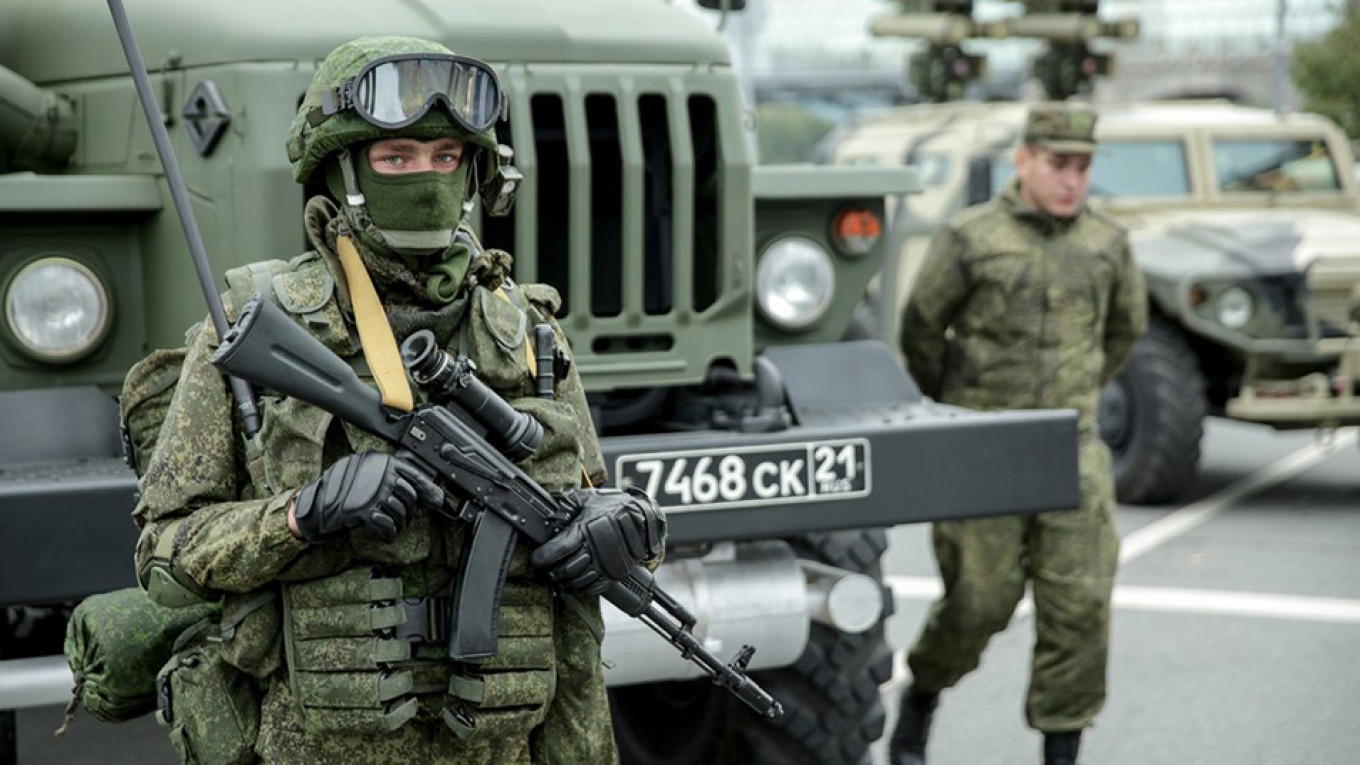 Russia to Bolster Flanks With New Military Units in 2019