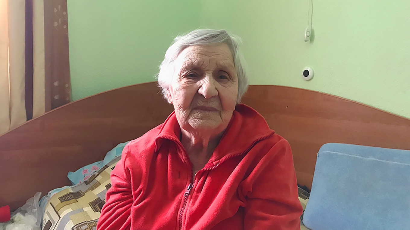 ‘An Inescapable Phase of Life’: Fighting Loneliness Among Russia’s Elderly
