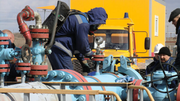 Russia Agrees To Ensure Gas Supplies to Hungary, Bypassing Ukraine