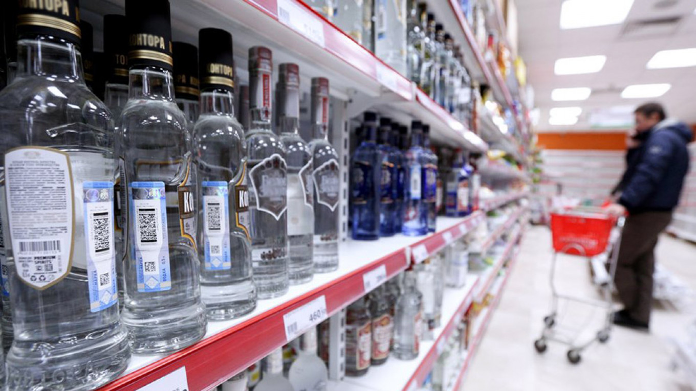 Russia Considers Tightening Alcohol Rules