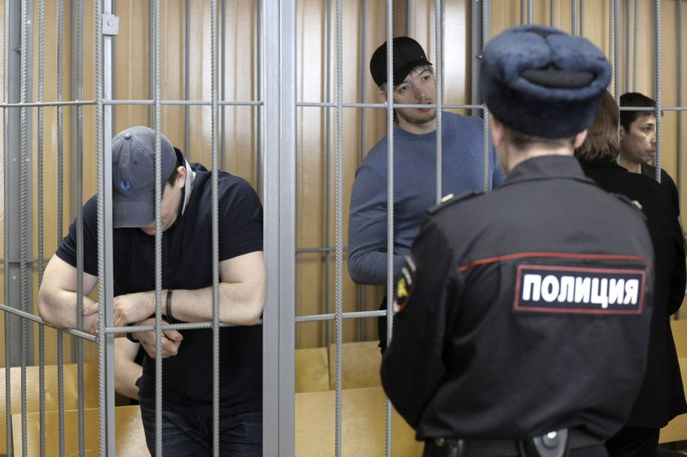 Russian Lawmakers Pass Bill to Punish Organized Crime Bosses