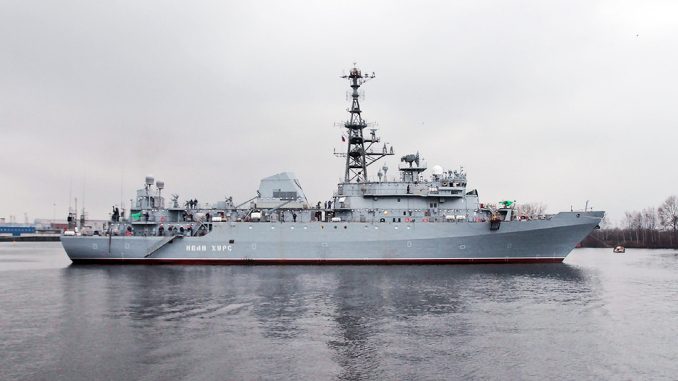 Russian Navy Escorts NATO Ships in Black Sea on Way to Ukraine