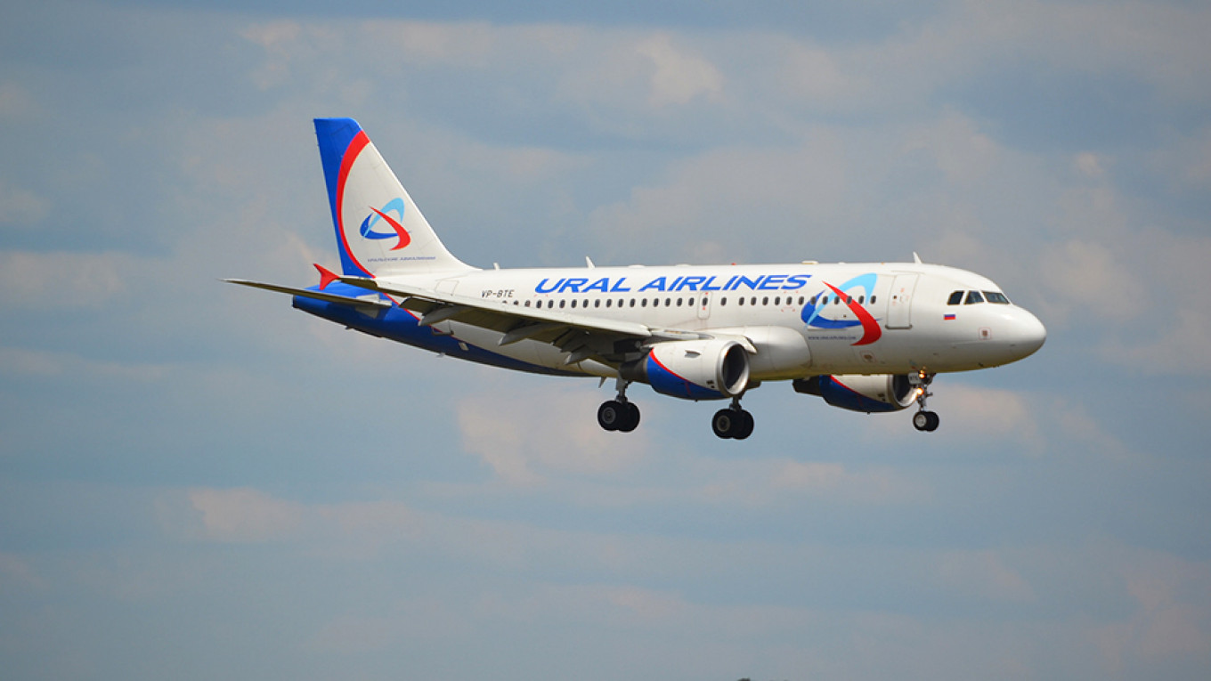 Russian Passenger Plane Makes Emergency Landing in Baku After Bomb Threat