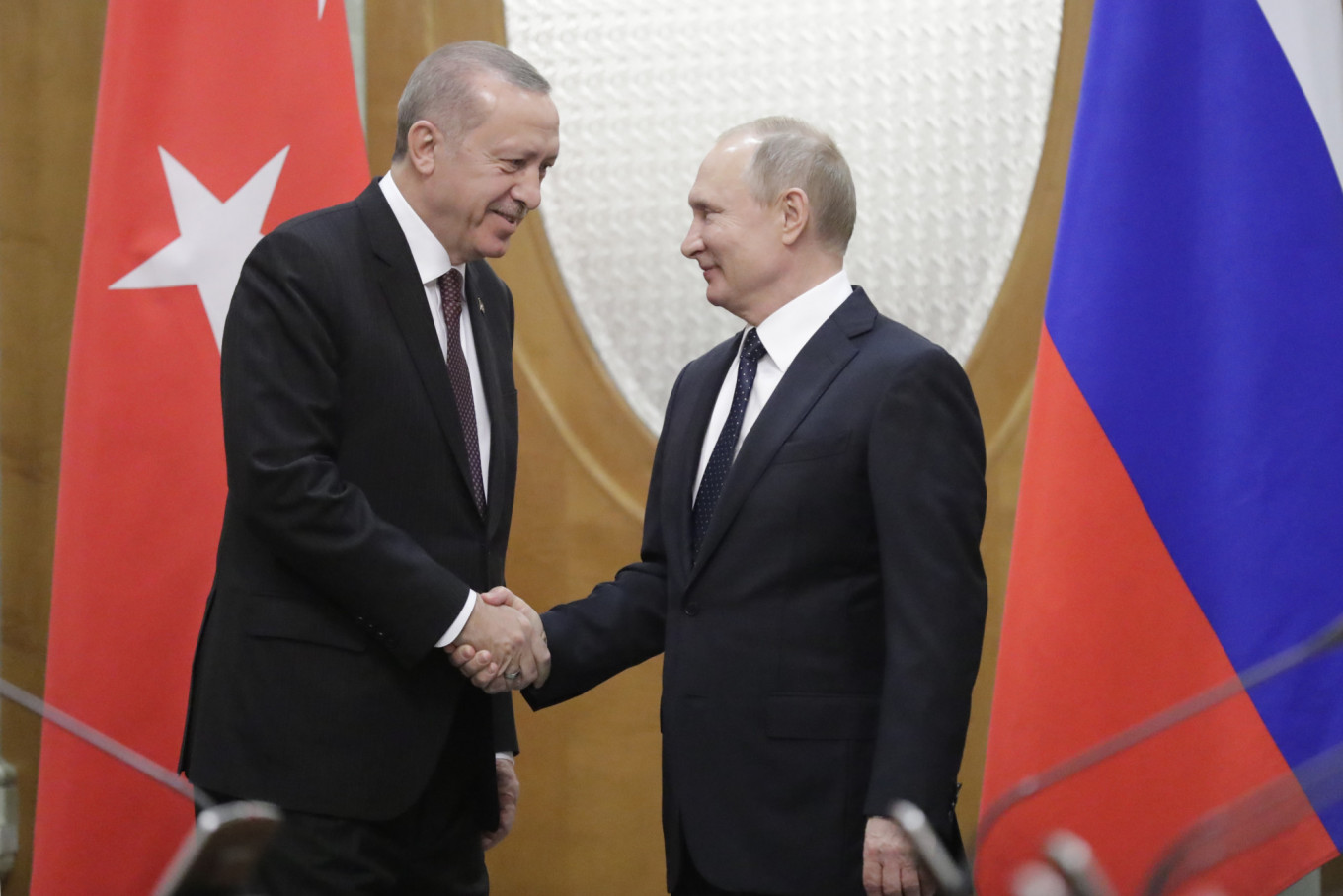 Turkey and U.S. Head for Showdown Over Russian Missile Contracts