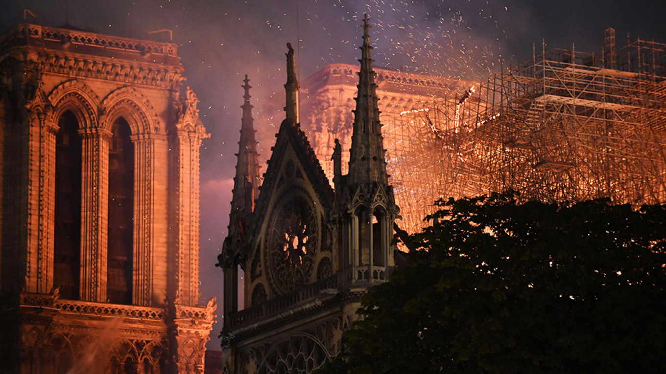 Notre Dame Fire Symbolizes Europe’s Decline, Russian Commentators Say