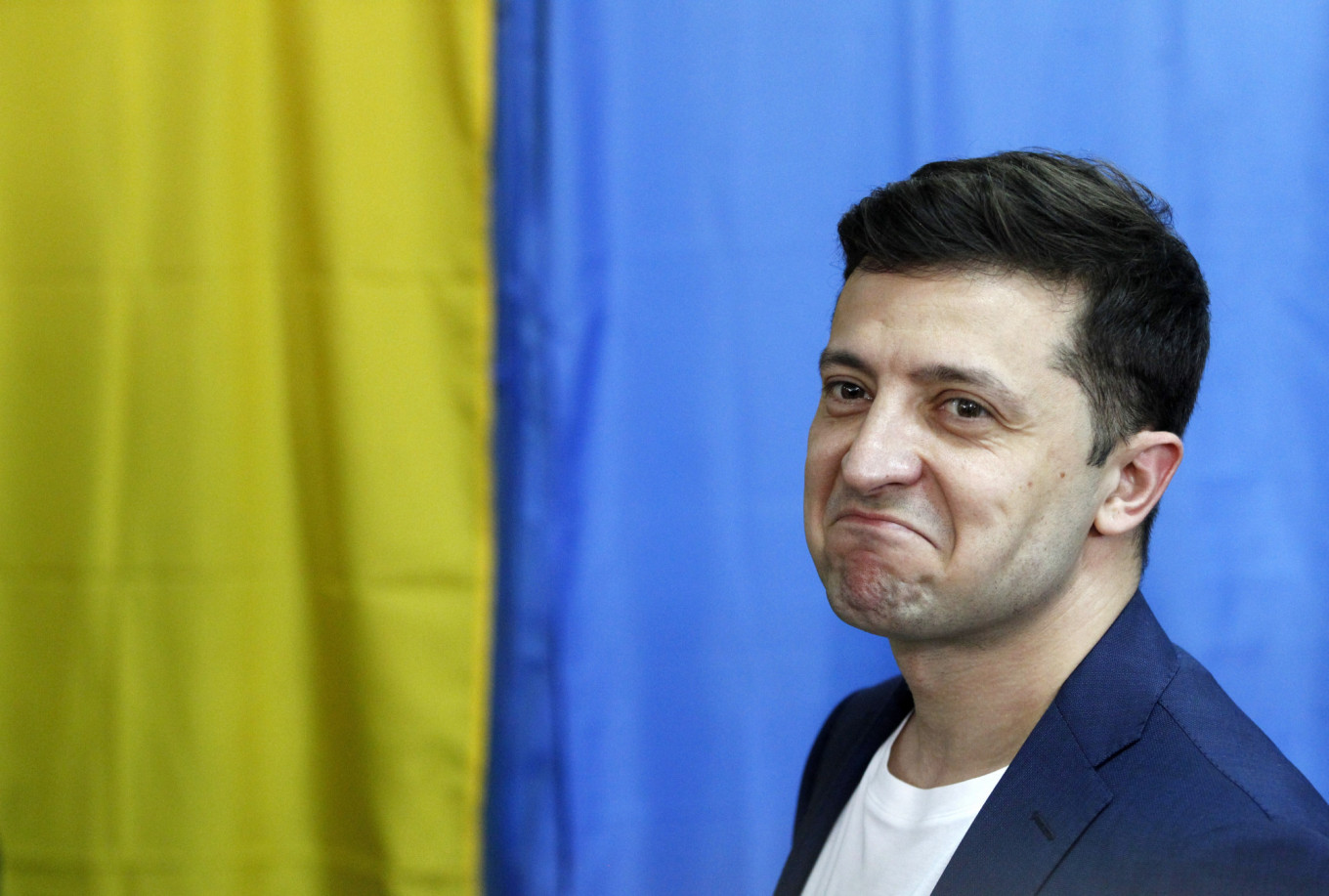 Ukrainian TV Comic Zelenskiy Wins Presidency in Landslide, Exit Poll Shows