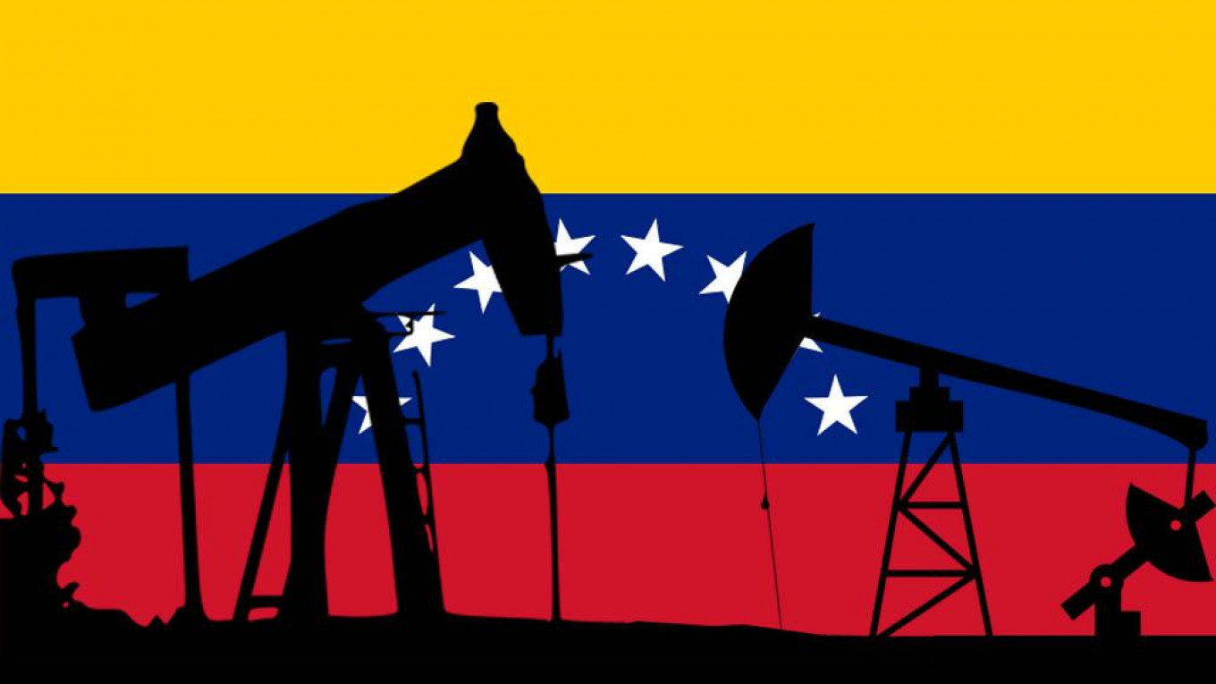 Venezuela Skirts U.S. Sanctions by Funneling Oil Sales Via Russia – Reports