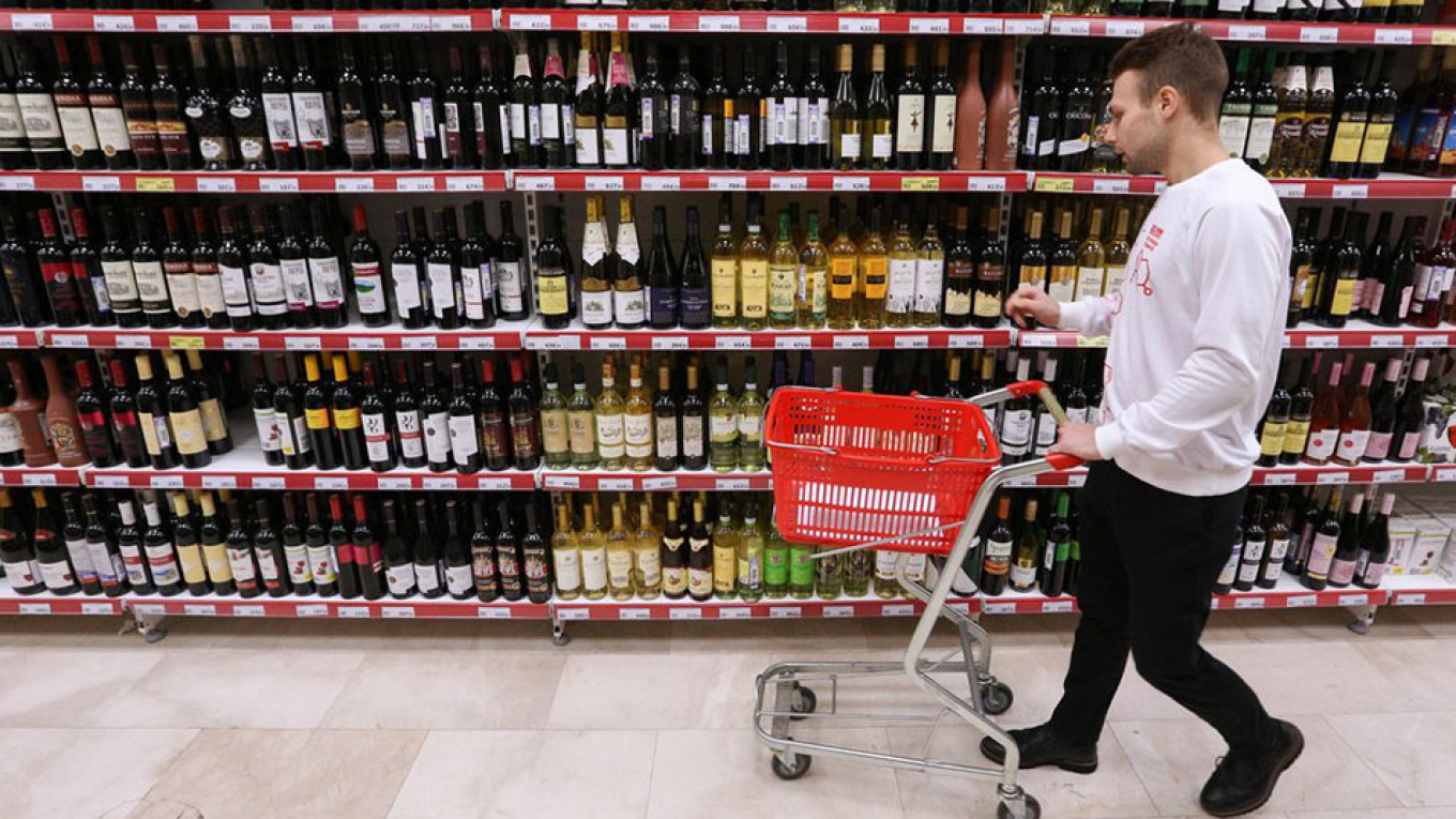 Drinking Up in Russia, Survey Says