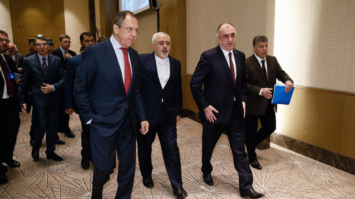 Kremlin Blames U.S. for Iran Nuclear Deal Rollback, Urges Restraint