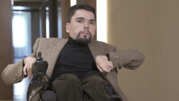 Popular Russian Political Blogger ‘Stalingulag’ Reveals His Identity