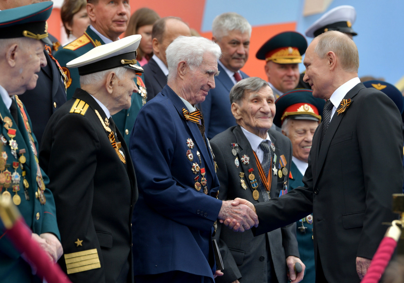 Putin, Battling Ratings Slump, Reviews Victory Day Military Parade