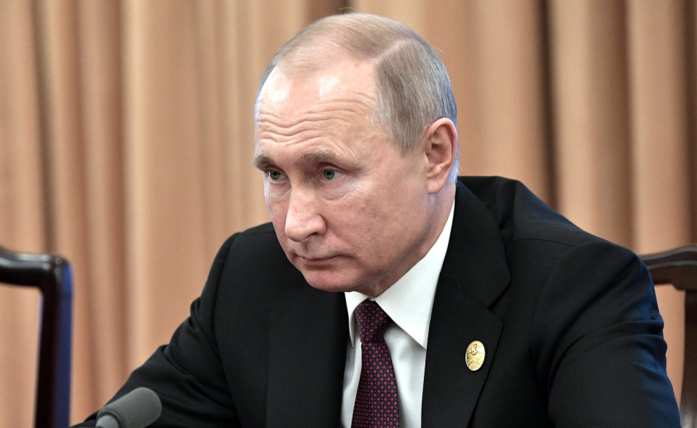 Putin Signs Internet Isolation Bill Into Law
