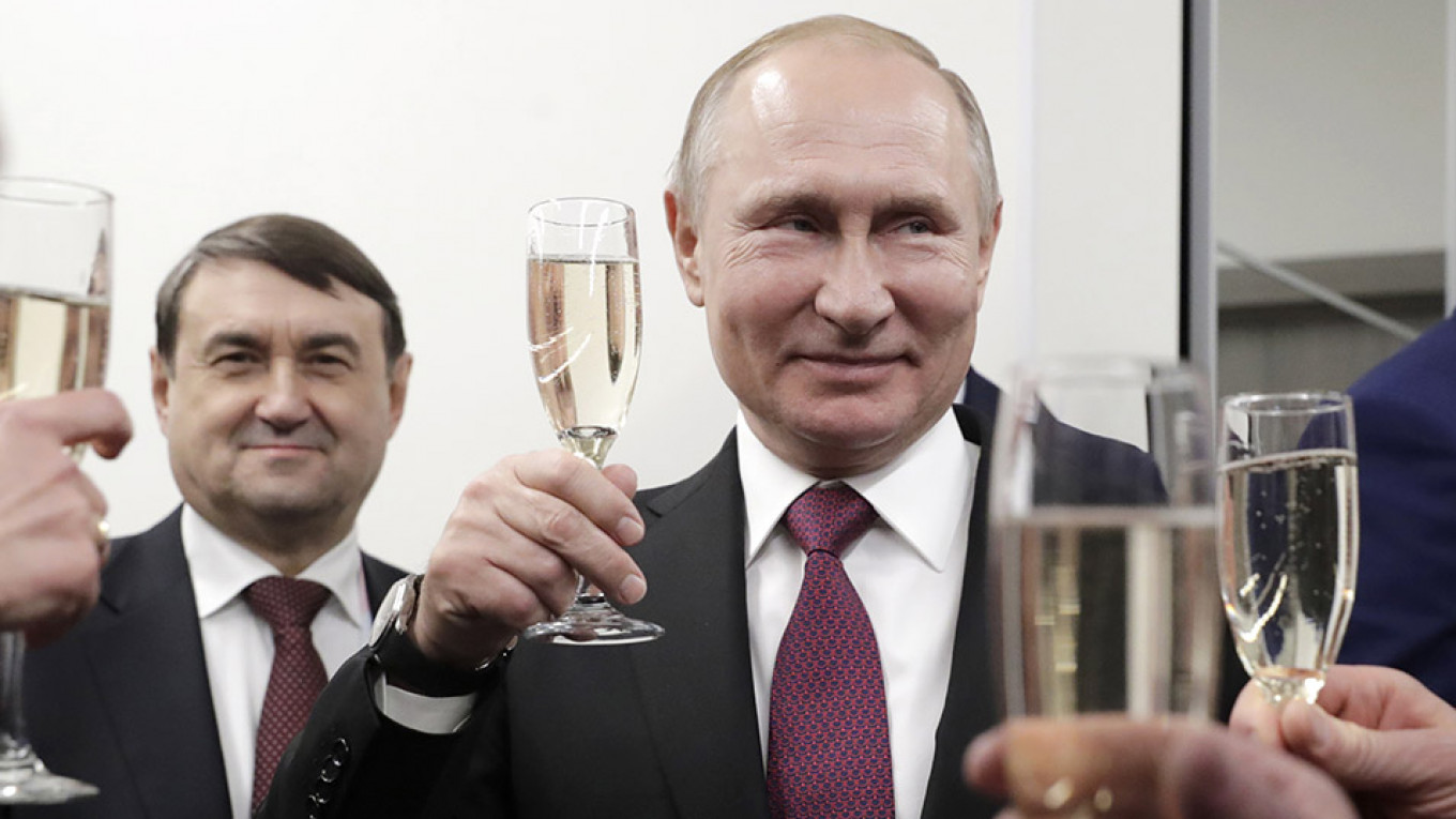 Trust in Putin Doubles After Kremlin Criticizes Poll