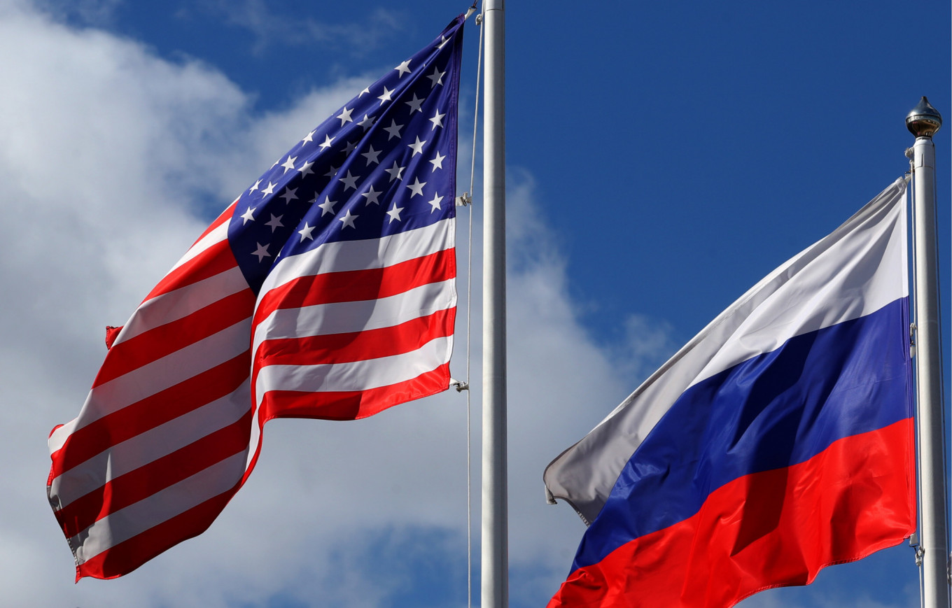 Russians Grow Friendlier Toward U.S. and Ukraine, Poll Says