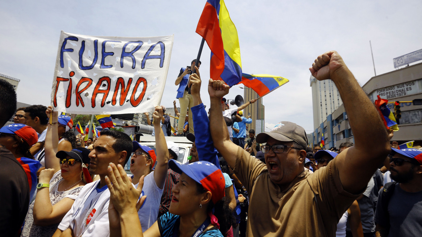 Russia Says World Should Foster Venezuela Talks, Not Impose Agenda