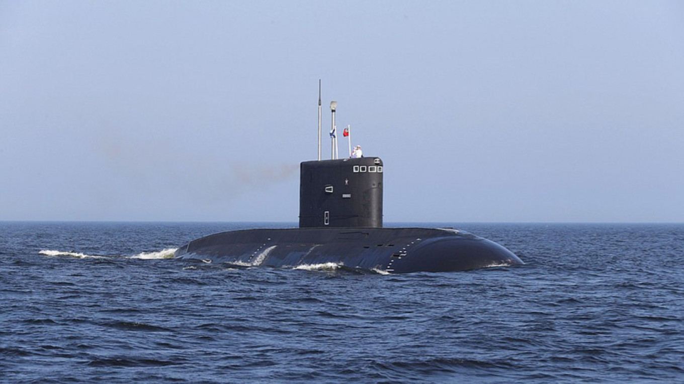 Russian Kilo-Class Sub May Surface Through NATO Anti-Submarine Exercise