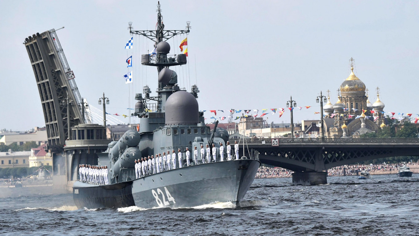 Russia’s Navy Day Sets Sail in St. Petersburg