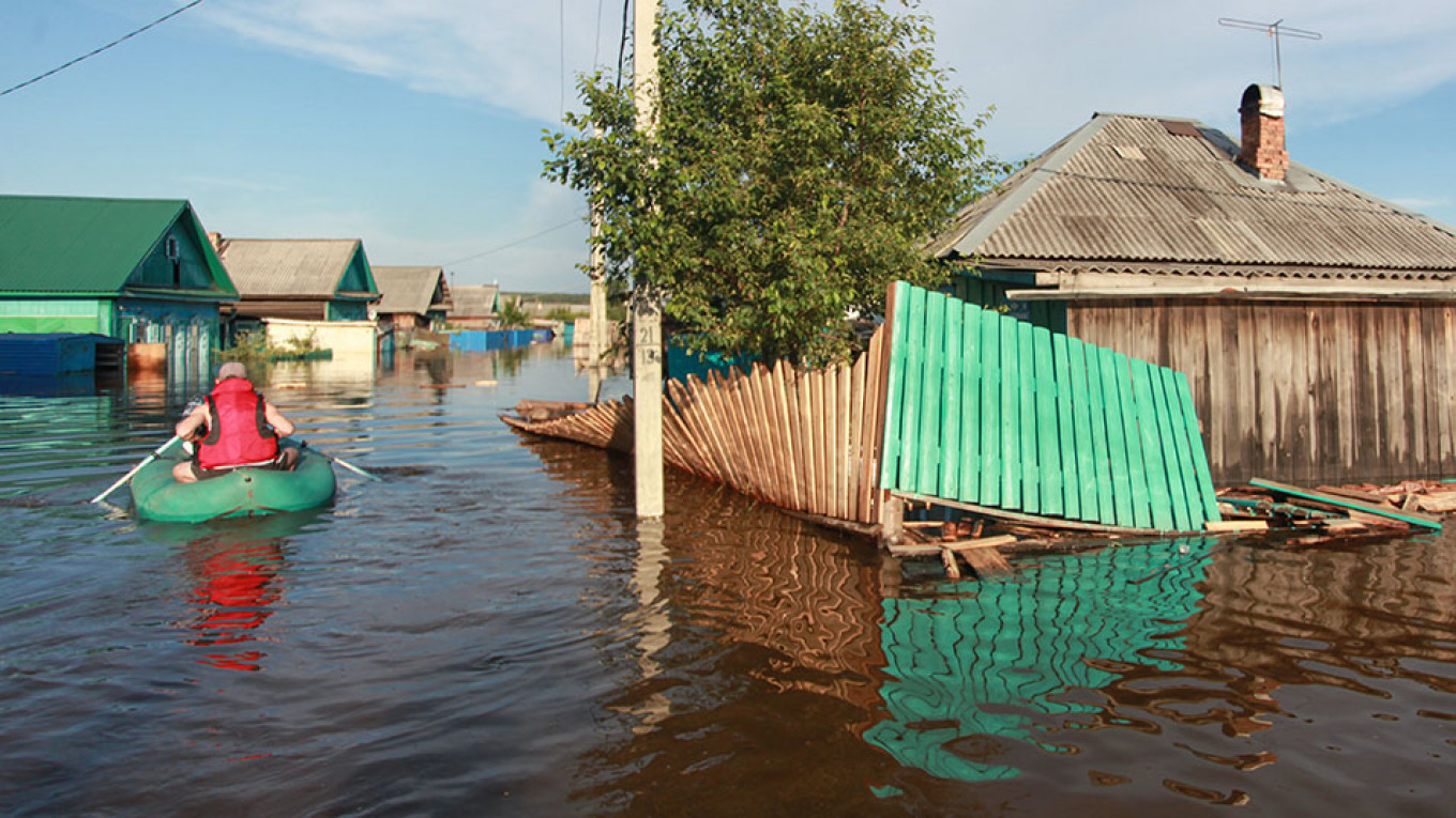 Siberian Governor Sparks Backlash With ‘Insulting’ Comments to Flood Victims