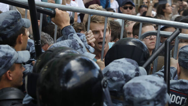 5 Moscow ‘Mass Riot’ Suspects to Stay in Custody Until September